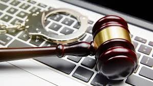 وکیل جرایم اینترنتی در مشهد | حمایت حقوقی و دفاع کیفری
